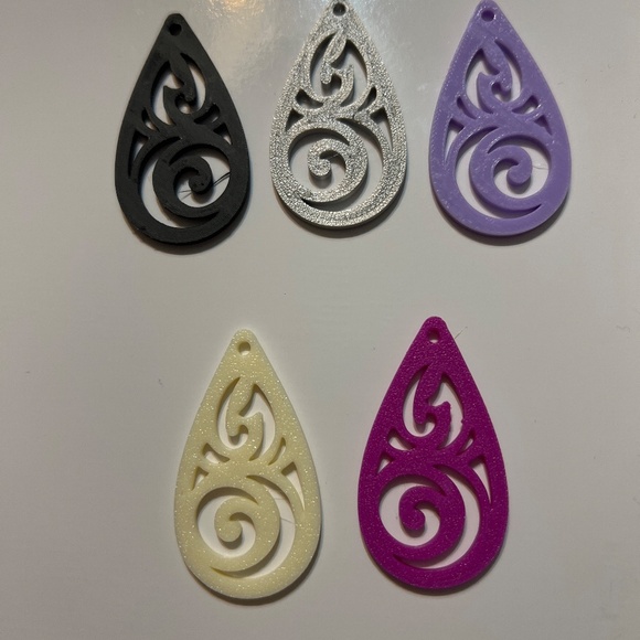 Elegantly Designed 3D Printed Earrings on Sterling Silver Hooks - Picture 4 of 5